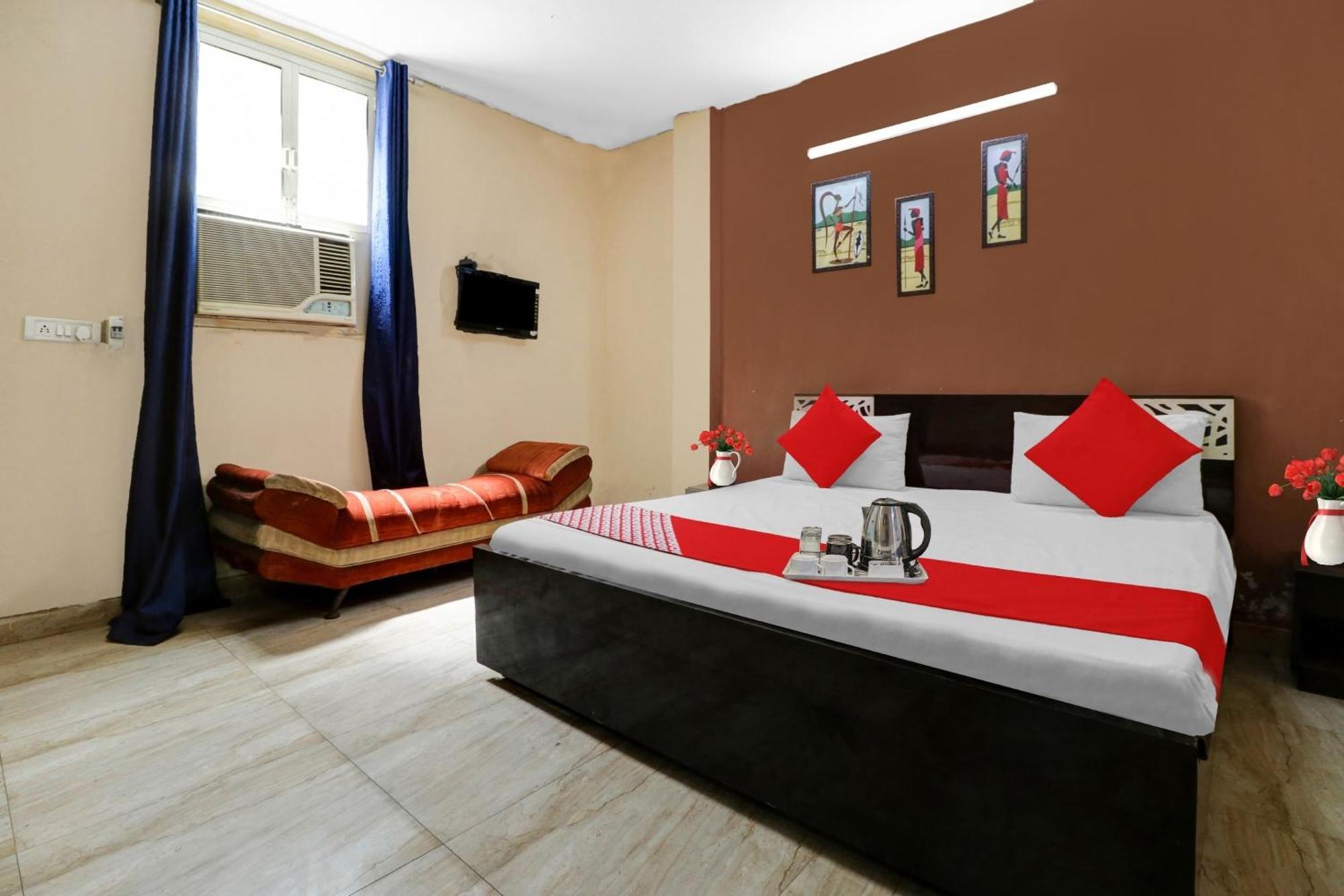 Hotel O Dream Palace New Delhi